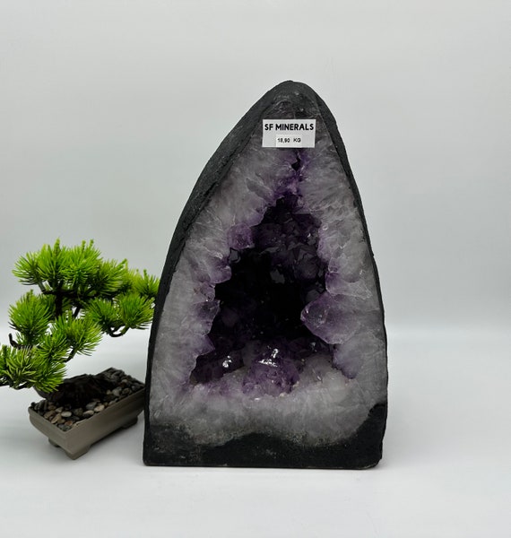 Purple Fluorite Dream Crystal Skull Reiki Tumble Stone Chakra Aura Healing Rock Purple Fluorite Dream Crystal Skull Reiki Tumble Stone Chakra Aura Healing Rock