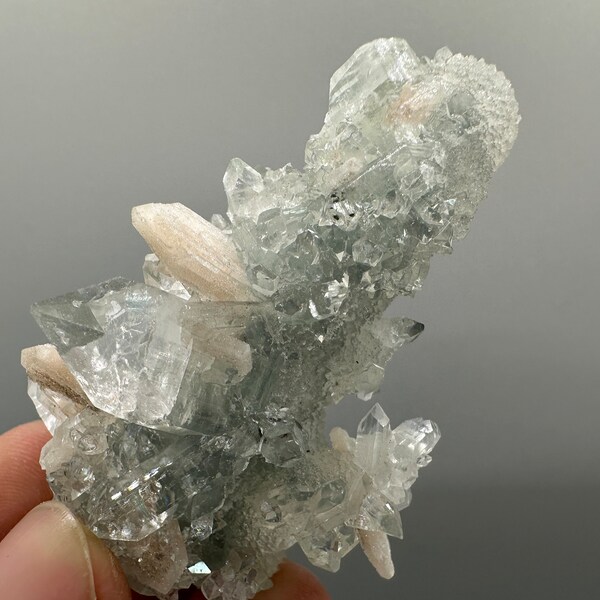 STUNNING Apophyllite,Pink Stilbite biterminated on Chalcedony Stone Minerals Specimens India Crystals,rare crystal,collected stone India