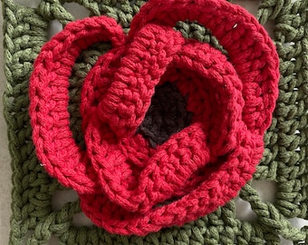 Blooms of Elegance - Crochet Poppy Granny Square Pattern for Floral Delight