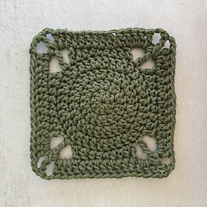 Empty Granny Square matching the Flowers Collection || Blank Granny Square Crochet Pattern