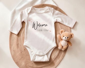 Body de bebé personalizado en tonos pastel - Body de bebé personalizado - Regalo de nacimiento - Baby Shower - Idea de regalo - Bienvenido pequeño