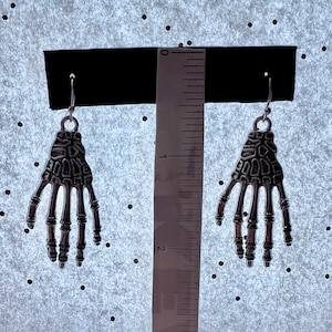 Skeleton Hand Earrings,