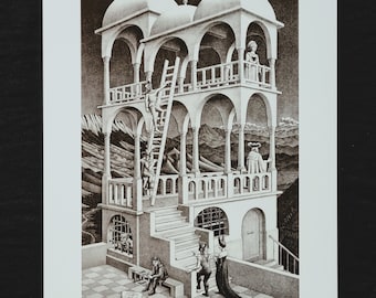 M.C. Escher "Belvedere, 1958" Vintage poster ©2004 M.C. Escher Foundation. Titel en beschrijving van het werk op de achterkant. Afmetingen: 36,5 x 28,5 cm.