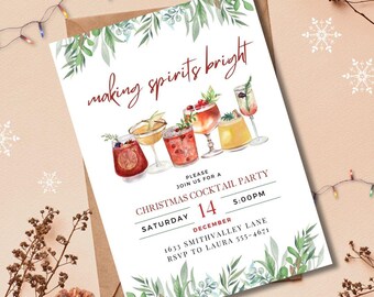 Può includere: Un invito a un cocktail di Natale con un'illustrazione ad acquerello di sei cocktail diversi. L'invito recita "making spirits bright" e include la data, l'ora e il luogo della festa.