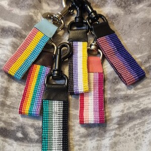 Stolz Schlüsselanhänger | LGBTQ | Stolzfahnen | Geburtstagsgeschenk | Jubiläum | Geburtstag | Geschenk für Sie/Ihn/Paar | Perlen Schlüsselanhänger | handgefertigt