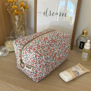 Trousse de toilette matelassée à fleurs, deux tailles au choix, idée cadeau femme