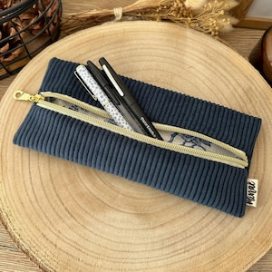 Astuccio personalizzato in velluto a coste, astuccio scolastico fatto a mano, idea regalo per donna