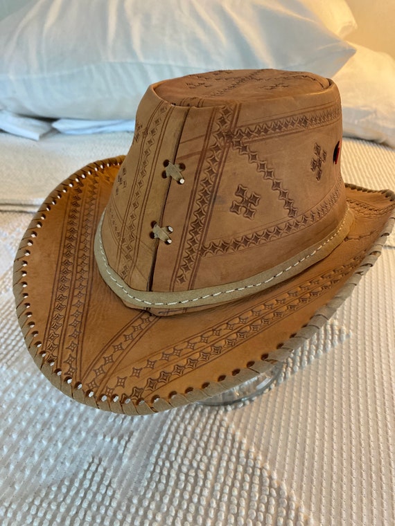 Ride ‘‘em cowboy/ Vintage thick leather cowboy Hat - image 1