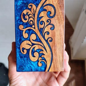 Rosewood Cremation Urn Box | Resin Leaf Design Memorial Keepsake