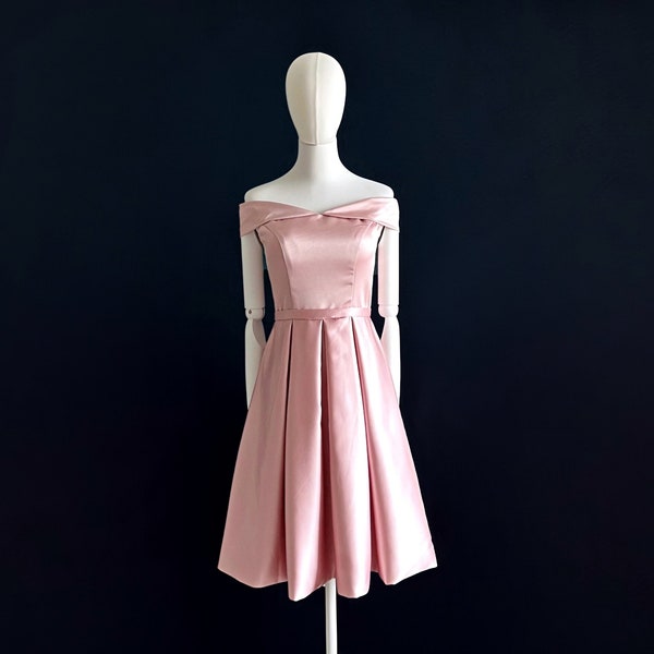 Elegantes 1950s Vintage Style Helles Alt-Rosa Satin-Cocktailkleid