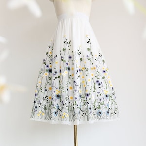 Daisy Flower Embroidered Skirt, Fairycore Skirt, Cottagecore Skirt, Tulle Midi Skirt, Summer Garden Party Skirt, Bridal Shower Skirt