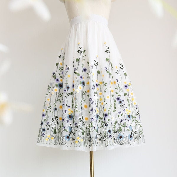 Daisy Flower Embroidered Skirt, Fairycore Skirt, Cottagecore Skirt, Tulle Midi Skirt, Summer Garden Party Skirt, Bridal Shower Skirt
