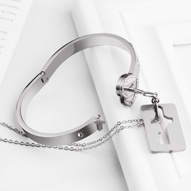 Couples Bracelet Locking Bracelet Key to My Heart Lock and Key