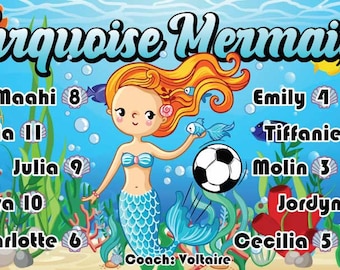 Puede incluir: Plantilla del equipo Turquoise Mermaids con una ilustración de sirena, un balón de fútbol y vida marina. La plantilla incluye nombres y números para cada jugadora: Maahi 8, Lia 11, Julia 9, Kiara 10, Charlotte 6, Emily 4, Tiffanie 2, Molin 3, Jordyn 7, Cecilia 5. Entrenador: Voltaire.