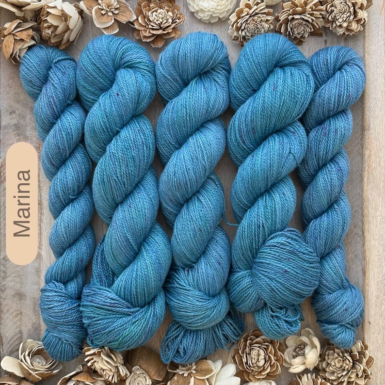 Fil de coton Pima DK biologique teint à la main • Coloris uniques image 9
