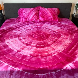 OOAK HMYC Hand Dyed Queen Size Bamboo Sheet Set | 4 Piece | Ready to Ship | Tie Dyed Pink Concentric Circles