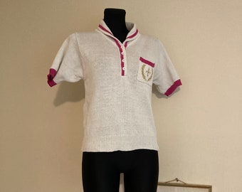 Vintage Ramie/Baumwoll Top von Sport | Stricken Sie atmungsaktives Kurzarm-Shirt mit süßem Kragen | Weiß mit rosa Rand | Kleine Brusttasche | S M DE 36-38