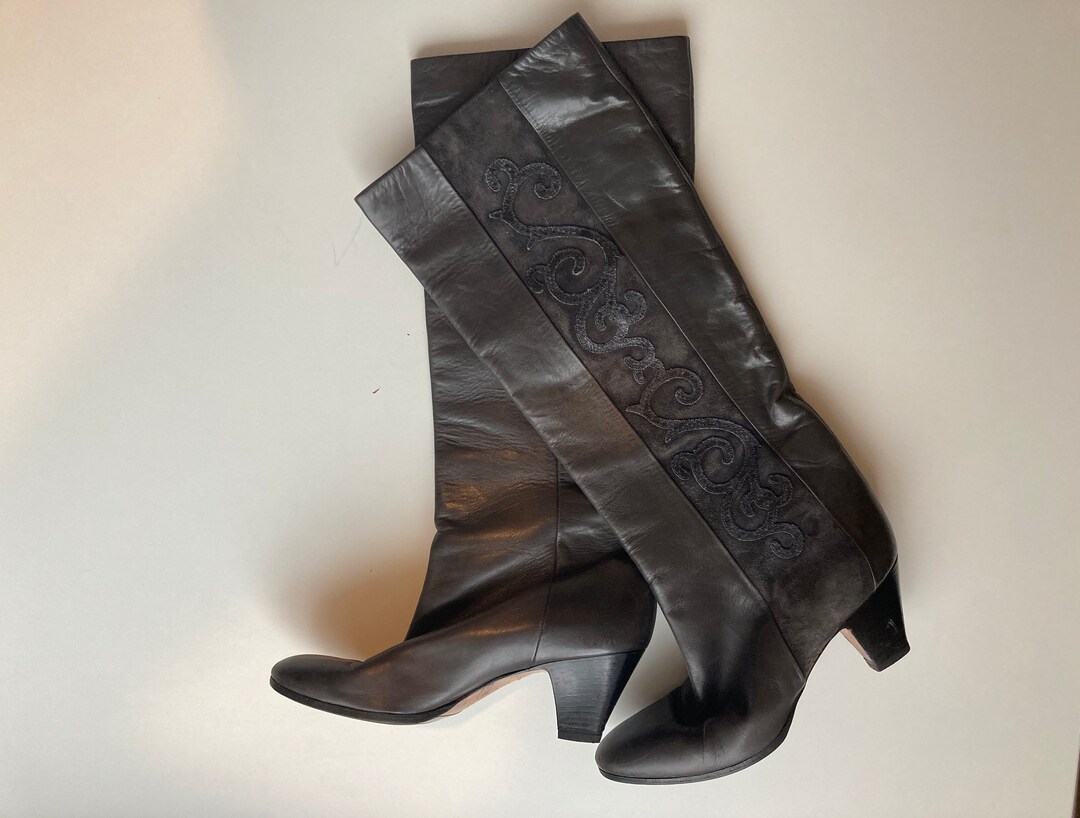 Bottes Vintage BARGIF Italie Taille 37.5 (US 6) - Cuir Noir, Talon Fin >7 Cm, Style Années 80, Genoux, Occasion