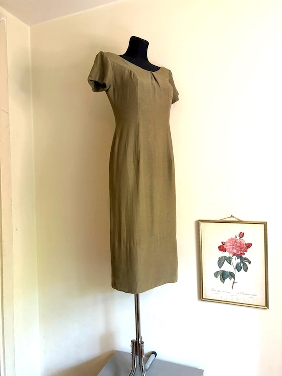 Vintage Short Sleeve Dress by Jordan Fashions | Made in USA | Pale Khaki Green Dress w/Back Ribbon | Vtg Size US 11/12 Fits DE40 L US10