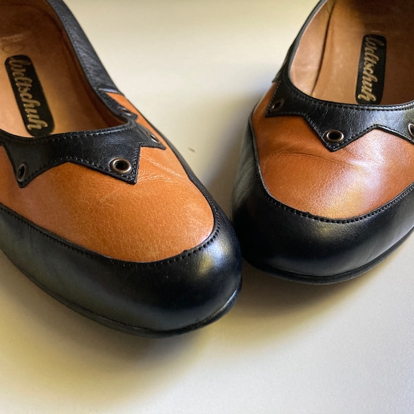 Vintage 90s Leather Court Shoes/Pumps by Weltschuh | Round Pointed Toe Low Block Heel | Black & Orange Geometric Pattern | UK8 EU40-41 US10