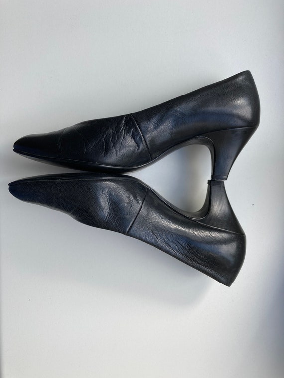 Vintage Kitten Heel Pumps in Black Leather by Gabor F… Gem