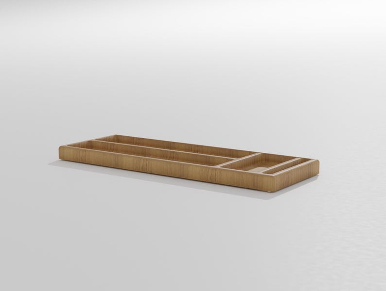 K&ouml;nnte beinhalten: Ein rechteckiger Organizer aus hellem Holz mit mehreren F&auml;chern. Der Organizer hat drei lange Abschnitte und zwei kleinere, ideal f&uuml;r die Schreibtischorganisation.