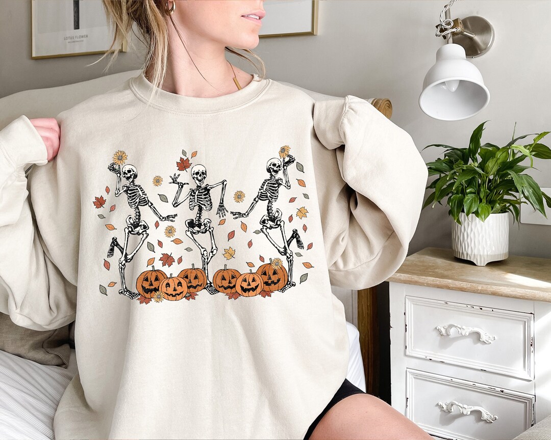Halloween Skeleton Pumpkin Women’s Sweatshirt main image 0