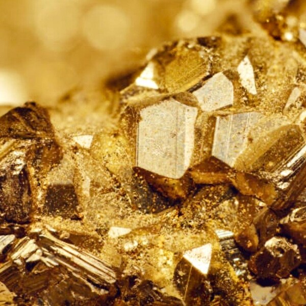 Mother Nature’s Wonderments: Gems, Crystals, Precious Metals, Minerals, & Geological Beauties