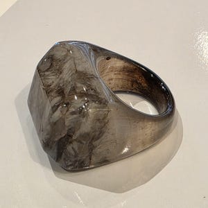 Grey agate Band Ring | A Classic Style Frequently Appearing in K-Dramas
