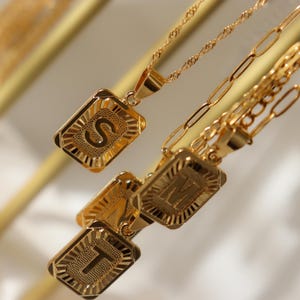 18K Gold Initial Letter Necklace Medal Name Pendant Necklace Gold Personalized Charm Alphabet Rectangle A B C D E G H I J K L M N O P R S T