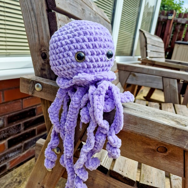 Amigurumi Jellyfish plush, Stuffed jellyfish, Crochet sensory toy, Best friend birthday gift, Sea creature toys, Ocean decor for nursery