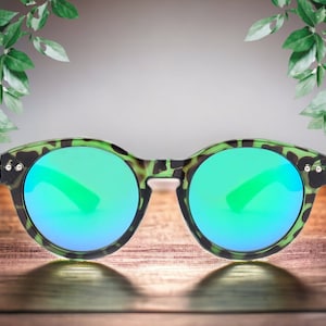 OCEANA MAUI - Aloha - Eco Bamboo Round Unisex Sunglasses | UV400+ Polarized, Anti-Glare, Lightweight | Retro Maui Sunglasses.