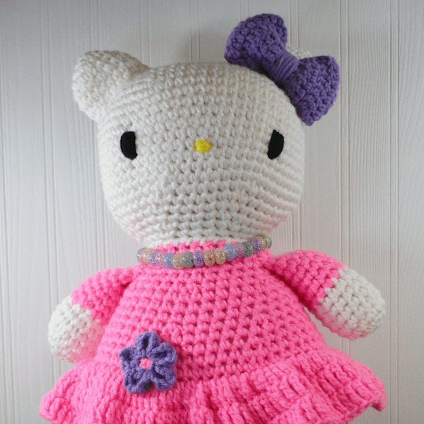 Hübsch in Pink Hello Kitty inspiriert - Jumbo handgemachte Puppe, Garn Plüsch, beruhigendes Spielzeug, Sammlerstück Puppe, Geburtstagsgeschenk, Weihnachtsgeschenk