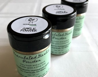 Granulated garlic powder (organically homegrown). Net wt: 1 oz