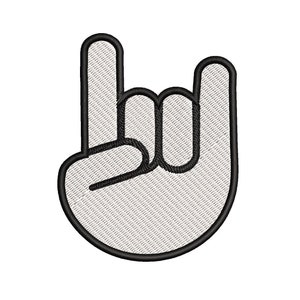 Puede incluir: Parche bordado en blanco y negro de una mano haciendo el gesto de rock and roll.