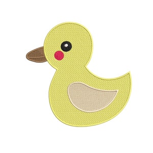 Könnte beinhalten: Eine gelbe Gummi-Ente mit braunem Schnabel und roten Wangen. Die Ente hat einen weißen Bauch und ist ein beliebtes Badetier für Kinder.