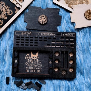 DnD Player&#39;s Tray &quot;Cat&quot; Spell Tracker Board – Wooden RPG Organizer with Dice Tray & Life Counter, Spell Slot Tracker, Conditions Tracker