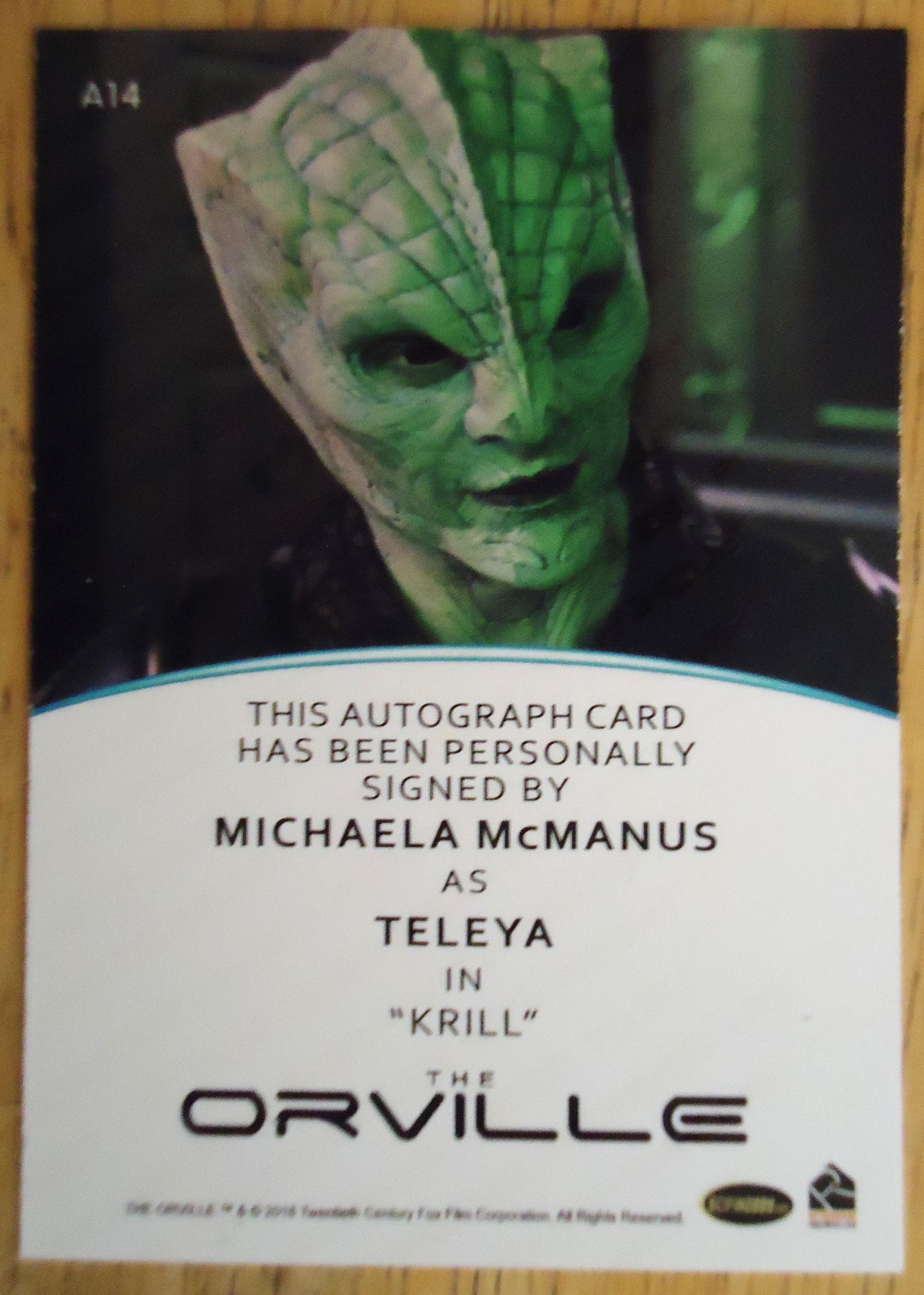 The Orville Season 1 BD Autograph Card Michaela McManus as Teleya