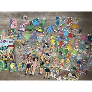 Vintage Whitman Mattel Storybook Liddle Kiddle Paper Dolls Clothes 1968