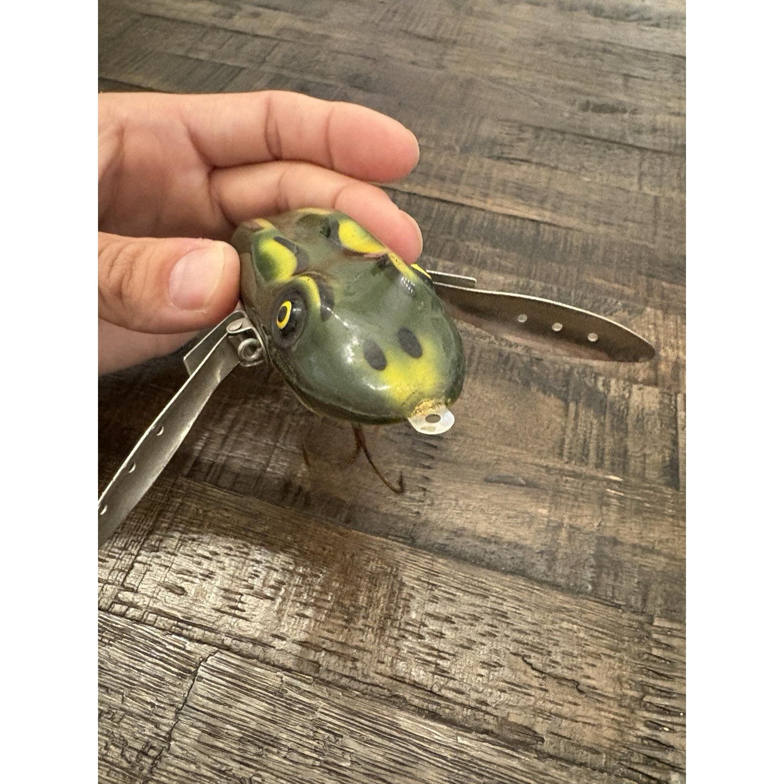 Vintage LeBoeuf Creeper Frog Antique Fishing Lure Vintage LeBoeuf Creeper Frog Antique Fishing Lure