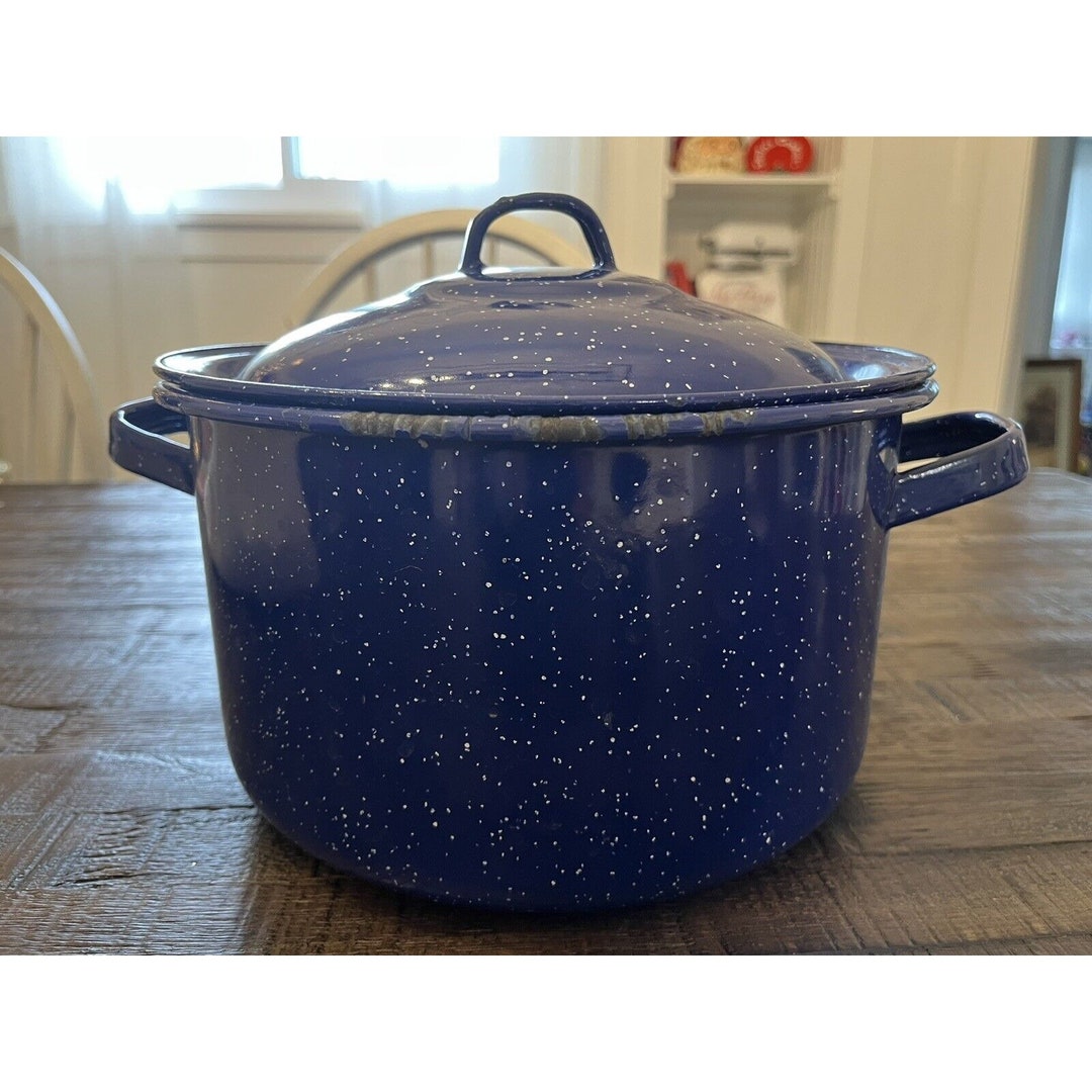 Vintage Large Enamel Cooking Pot Blue With White Speckles Sauce Pan Cooking  Pot Camp Cooking Farmhouse Kitchen Lodge Cabin Decor as Is 