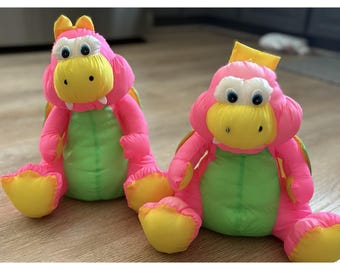 Paire de peluches Gibson Greetings 30 cm en nylon avec ailes et dragons en peluche