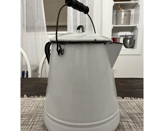 Grande cafetière vintage en porcelaine émaillée blanche et noire, décoration de camping