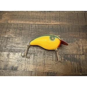 Vintage Crankbait Lure Green Yellow Feather Weight