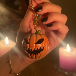 Halloween pumpkin keychain / halloween gift / halloween decor