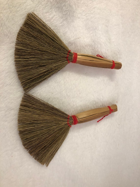 4.5 Inch Mini Craft Broom 1 Piece