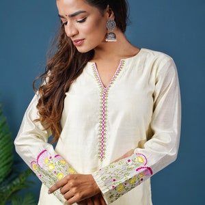 ENSEMBLES KURTA/ Kurta brodé jaune/ Kurti long/ Robe jaune/ Robe décontractée/ Robe Chanderi/ image 5