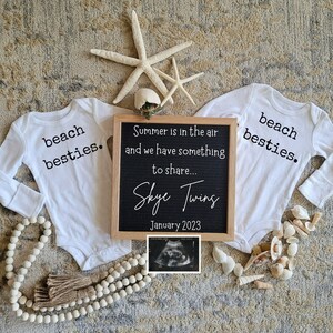Beach Twin Schwangerschaft zeigen | Sommer |Zwillingsschwangerschaftsmitteilung Social Media | Ozean| Neutrale Zwillingsbabymitteilung | Zwillingsmitteilung