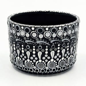 Plant pot; succulent pot; succulents; houseplants