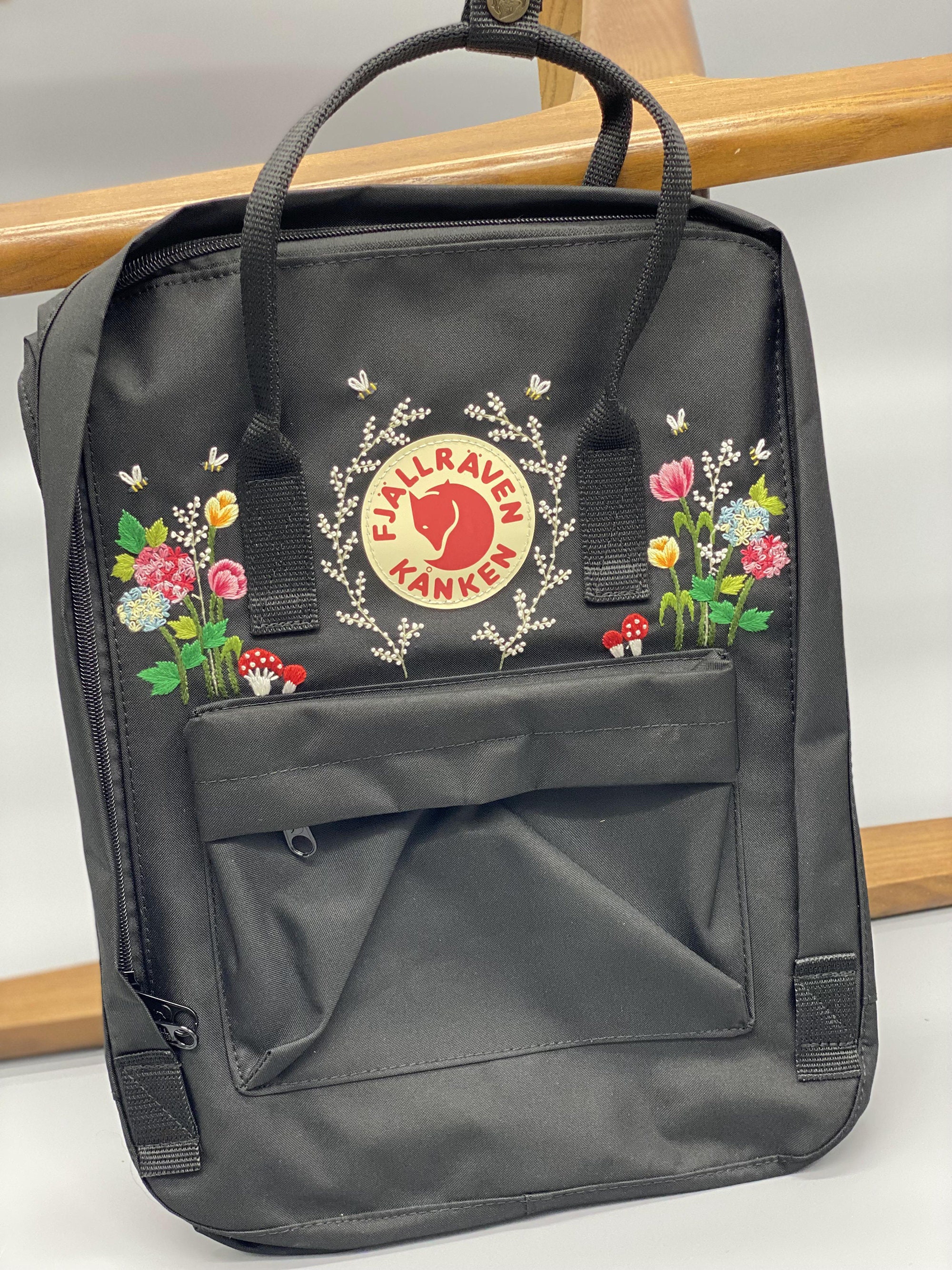Fjallraven Kanken Embroidered Flowers, Customized